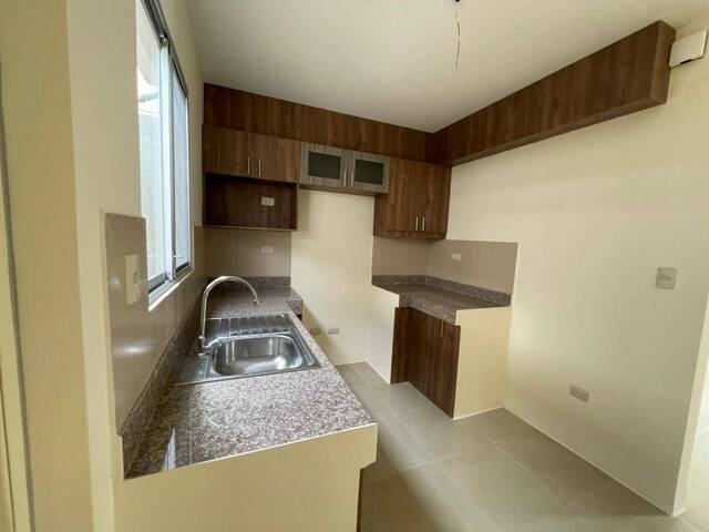 #1255 - CASAS para Venta en Guayaquil - G